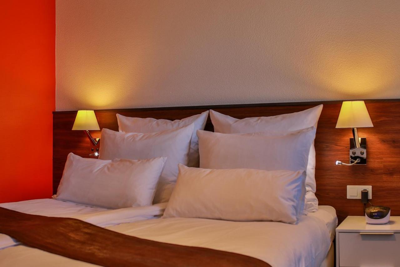 Hotel Saint-Hubert Hambach Bagian luar foto